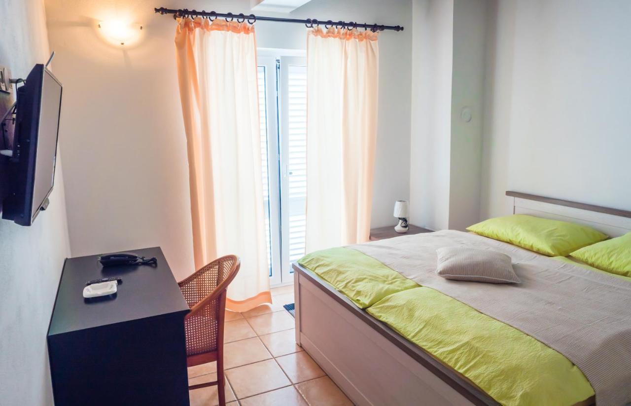 Apartment-Rooms Preka Palit Buitenkant foto