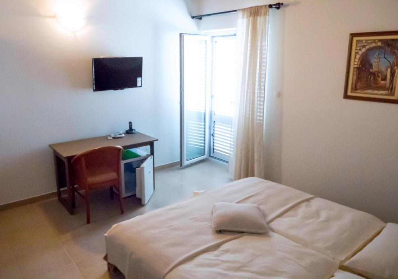 Apartment-Rooms Preka Palit Buitenkant foto