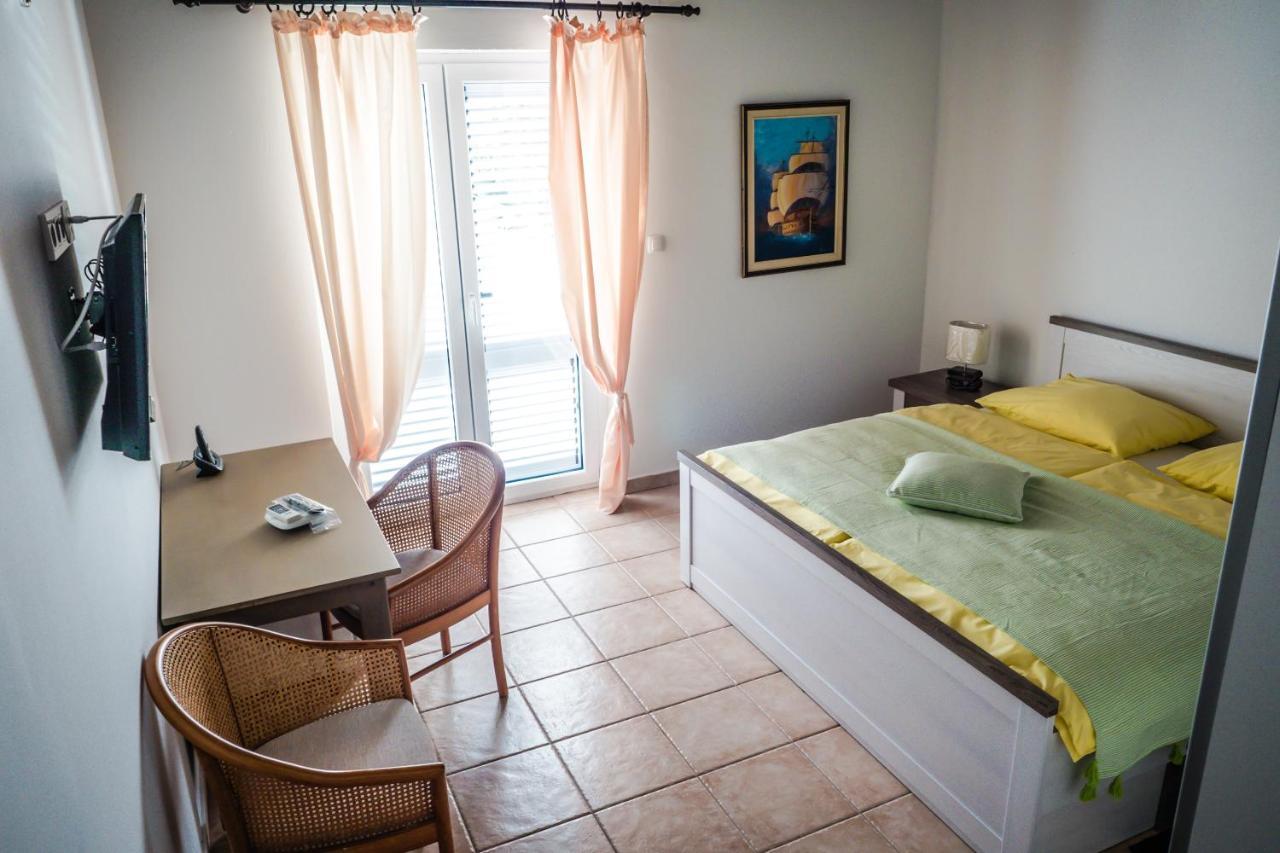 Apartment-Rooms Preka Palit Buitenkant foto