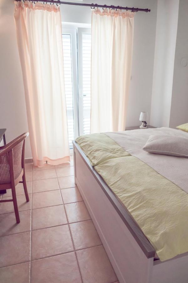 Apartment-Rooms Preka Palit Buitenkant foto